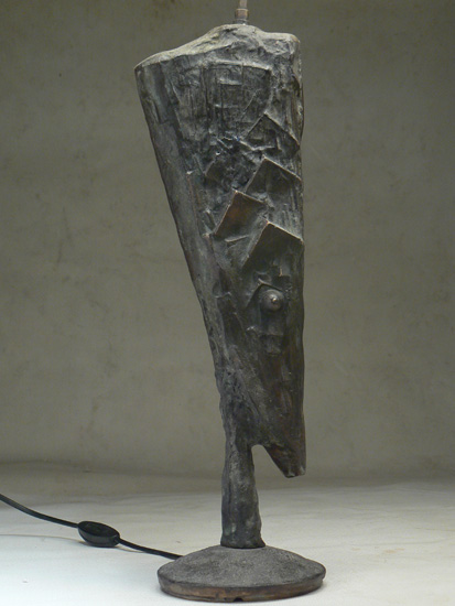 lampe de table en bronze a la cire perdue patine vert foncé