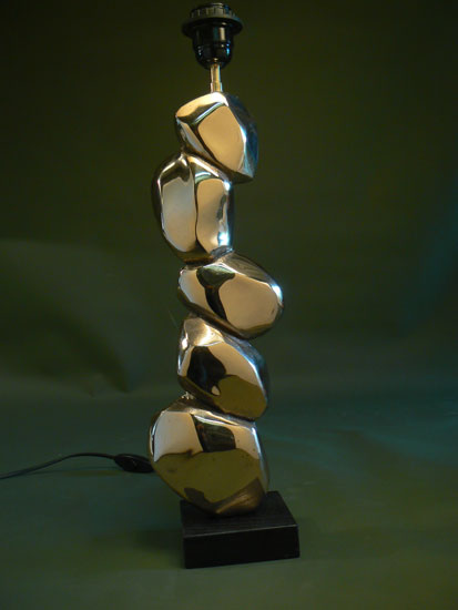 lampe sculpture en bronze poli creation contemporaine ref LB26
